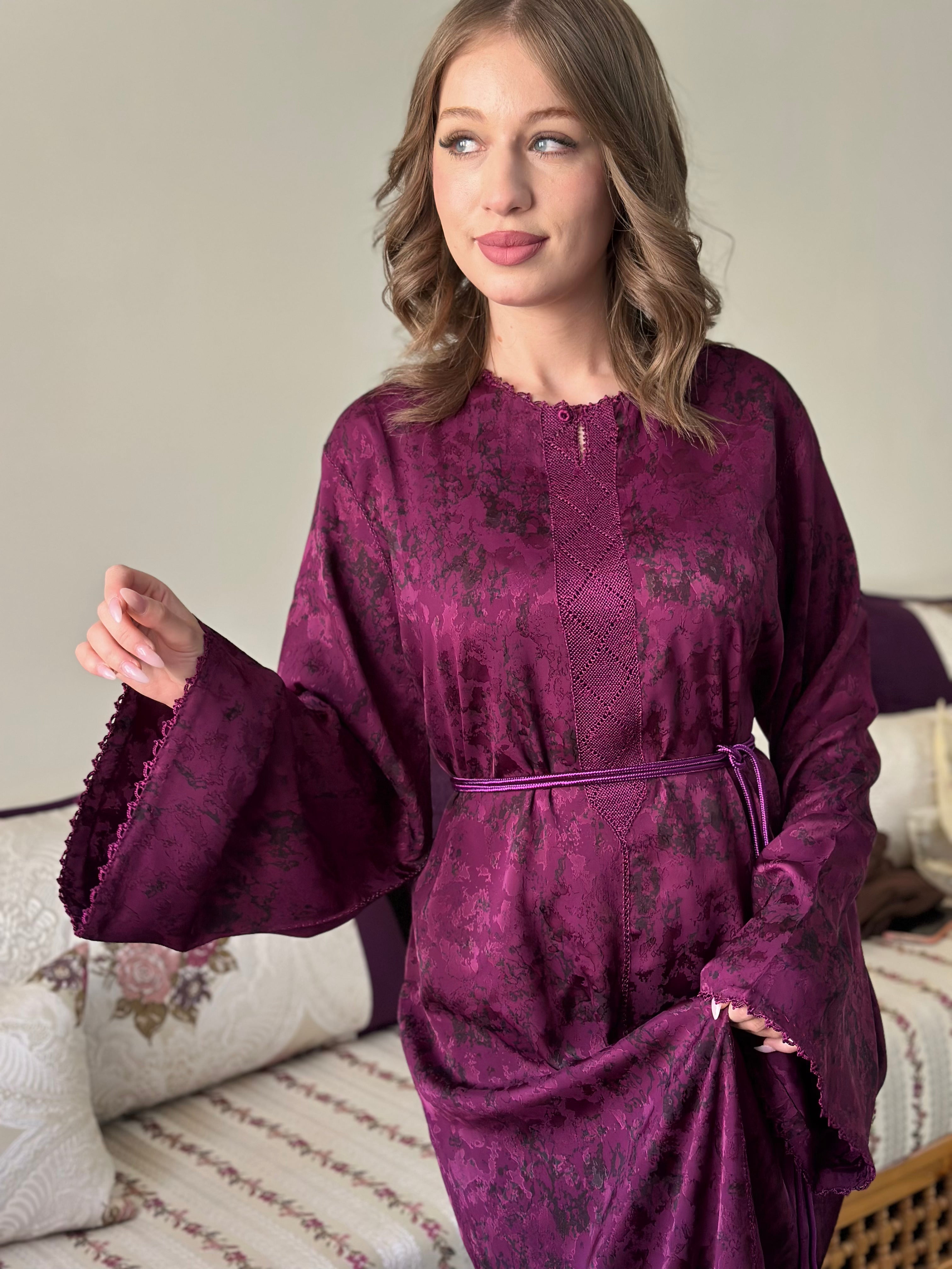 Caftan - قفطان