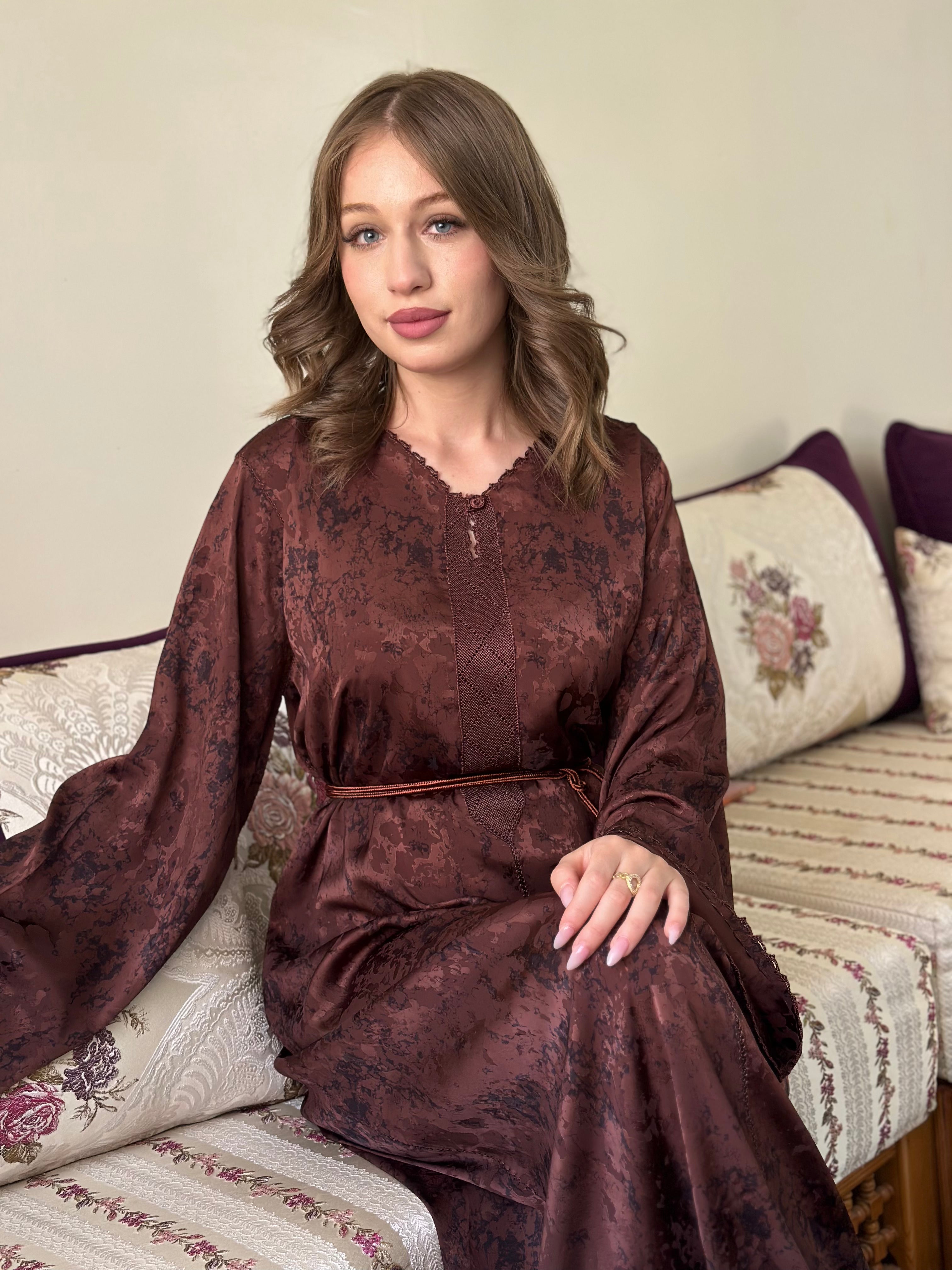 Caftan - قفطان