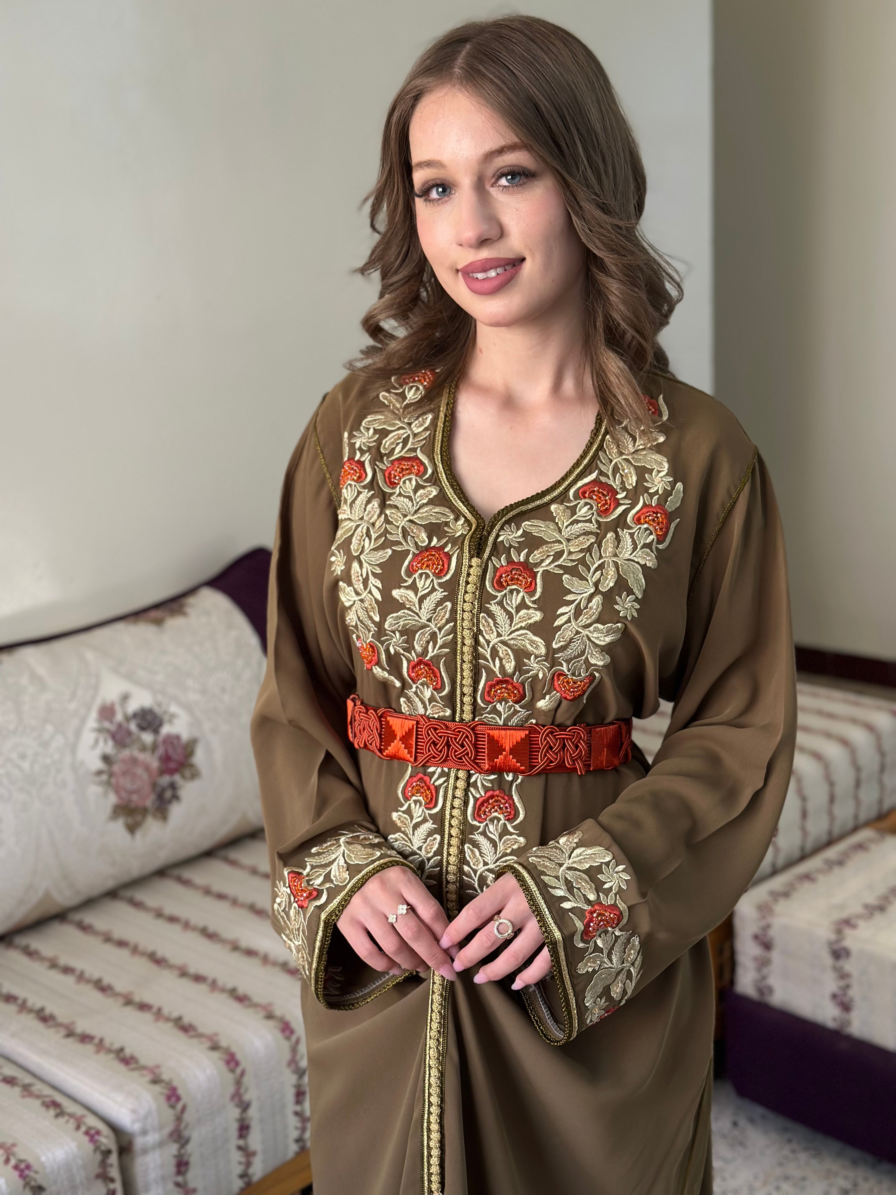 Caftan - قفطان