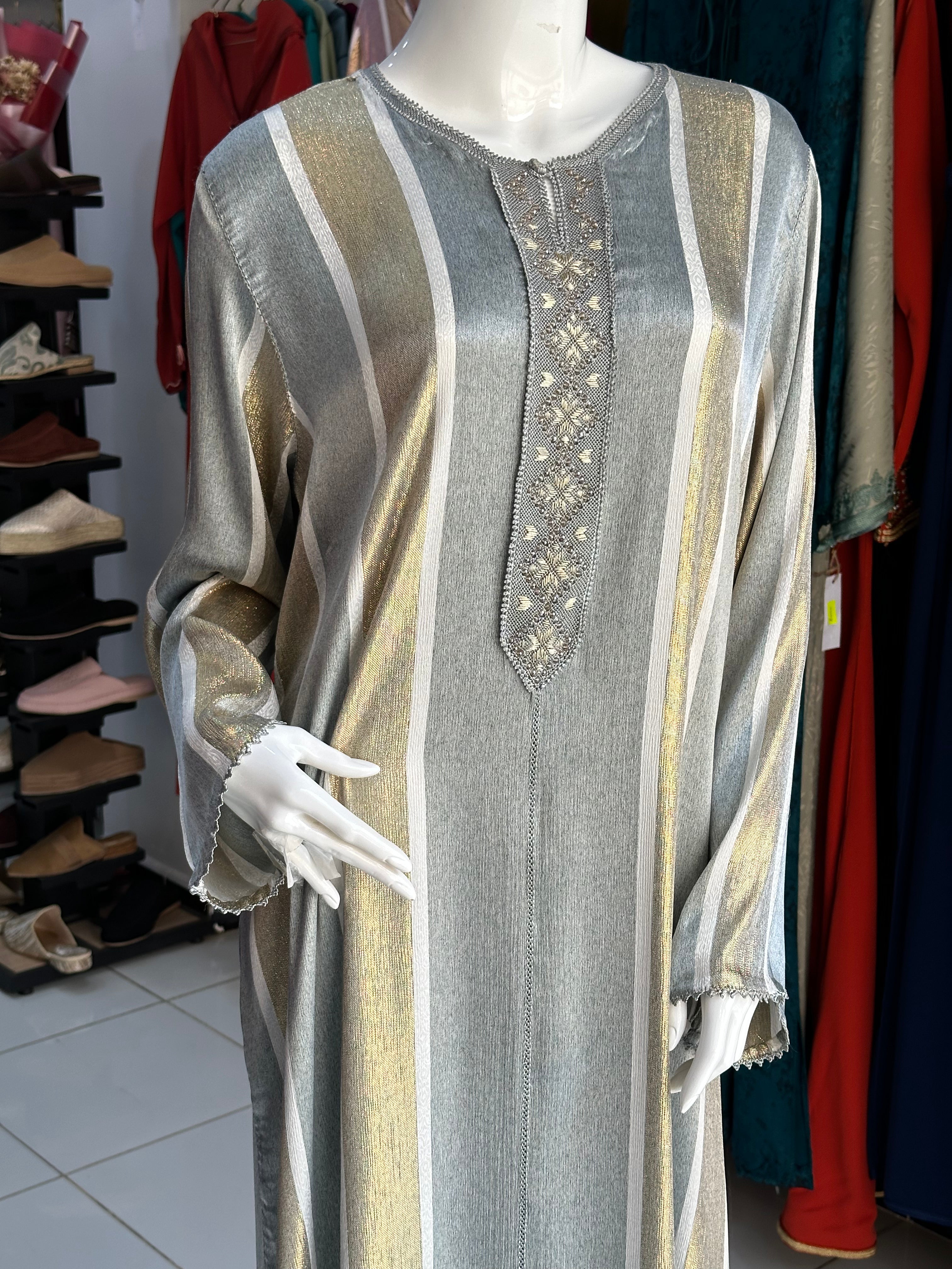 Caftan - قفطان