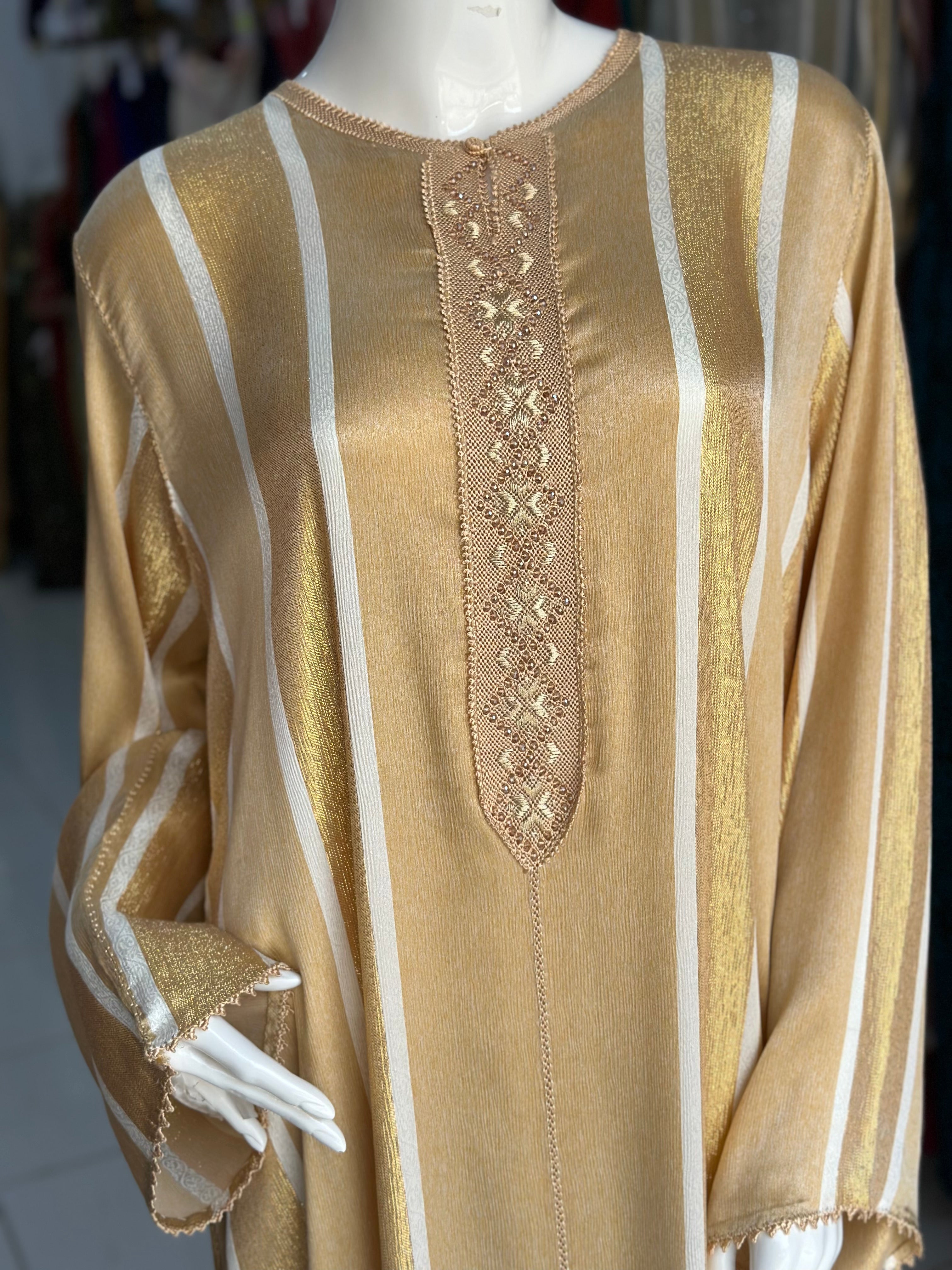 Caftan - قفطان